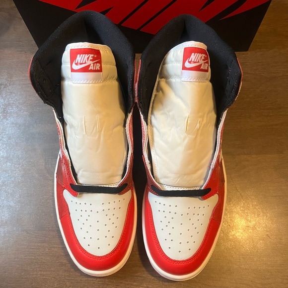 Jordan 1 high OG next chapter spider-verse size 11 men Ds receipt in pics 1-3 🚢 - Picture 3 of 10
